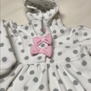 White Fleece polka dot hooded top. Gray dots